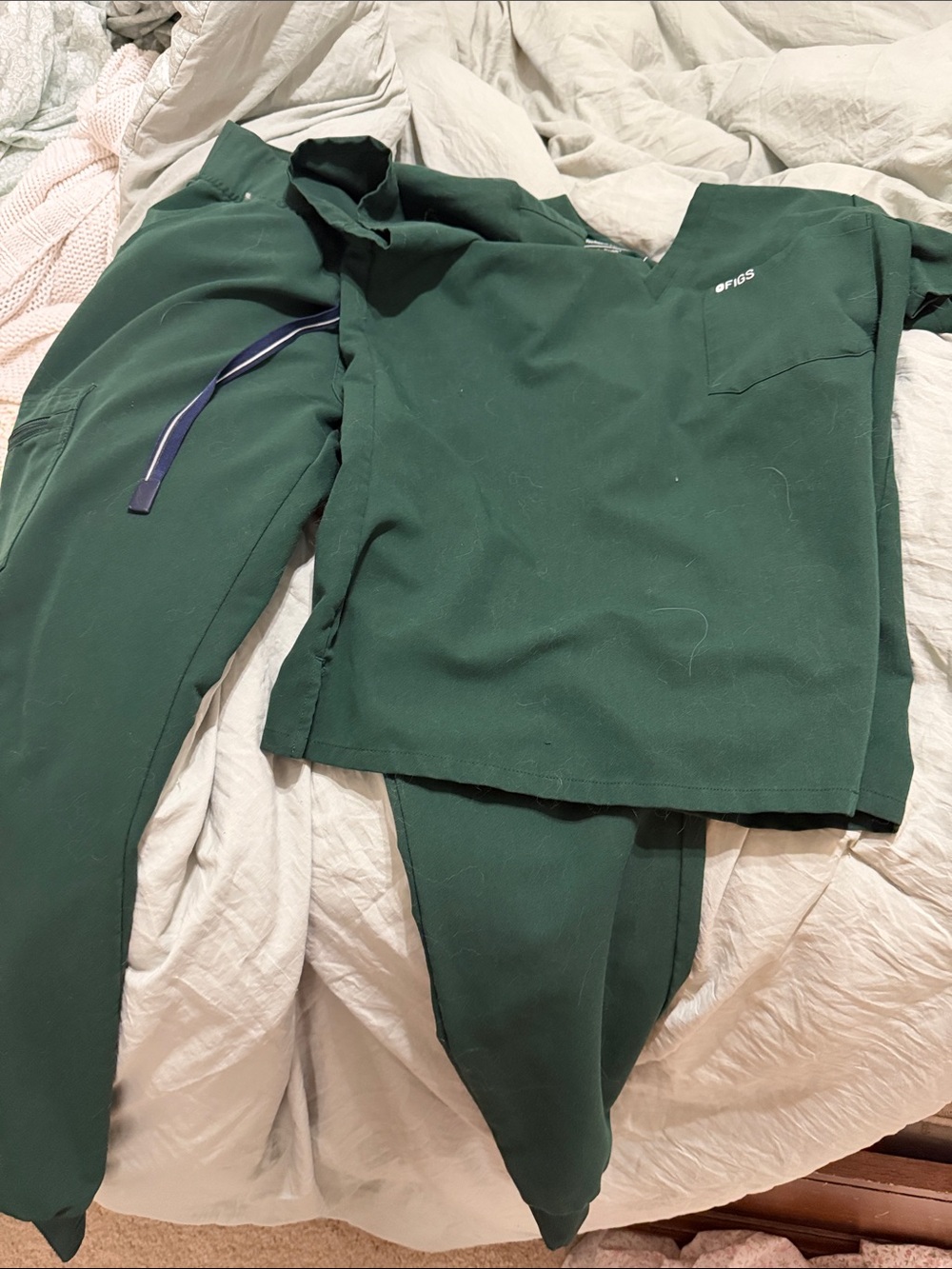 Figs Women's Dark Green Track Jogger Set